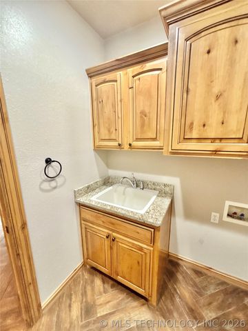133 N Bk 700 Road, Stigler, OK 74462