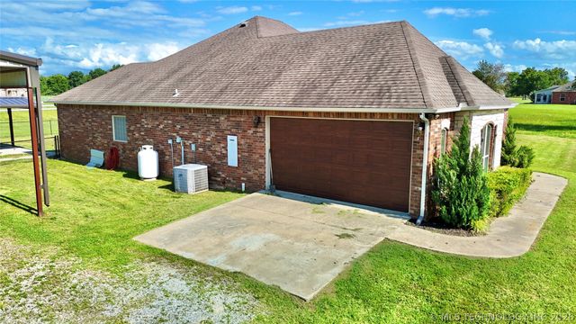 133 N Bk 700 Road, Stigler, OK 74462