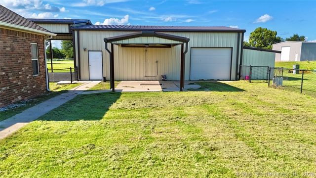 133 N Bk 700 Road, Stigler, OK 74462