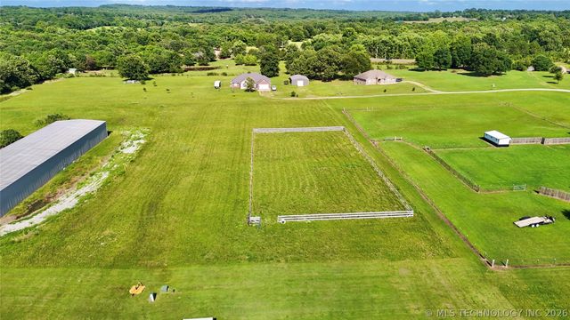 133 N Bk 700 Road, Stigler, OK 74462