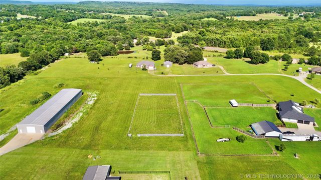 133 N Bk 700 Road, Stigler, OK 74462