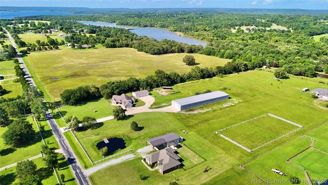 133 N Bk 700 Road, Stigler, OK 74462