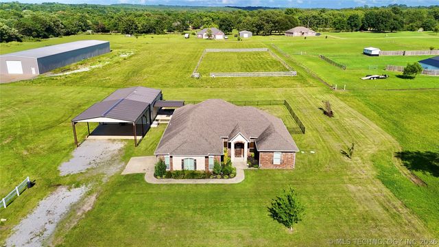 133 N Bk 700 Road, Stigler, OK 74462