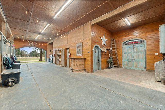 1560 Bowler Road, Waller, TX 77484