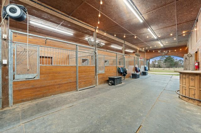 1560 Bowler Road, Waller, TX 77484