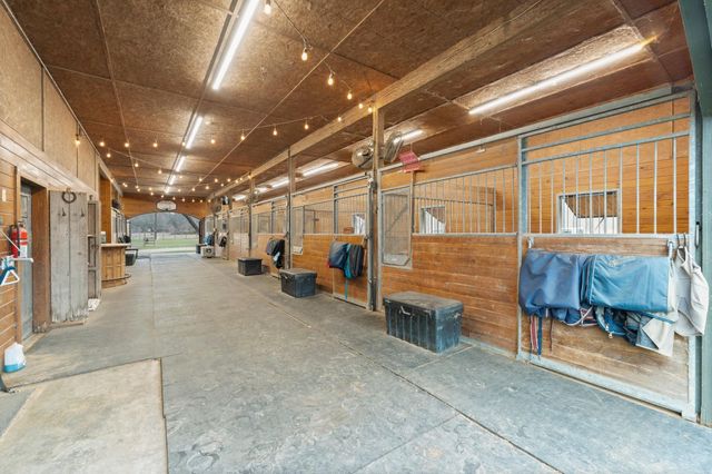 1560 Bowler Road, Waller, TX 77484