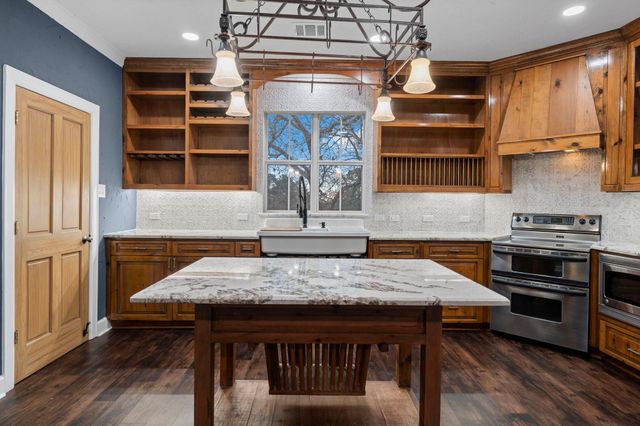 1560 Bowler Road, Waller, TX 77484