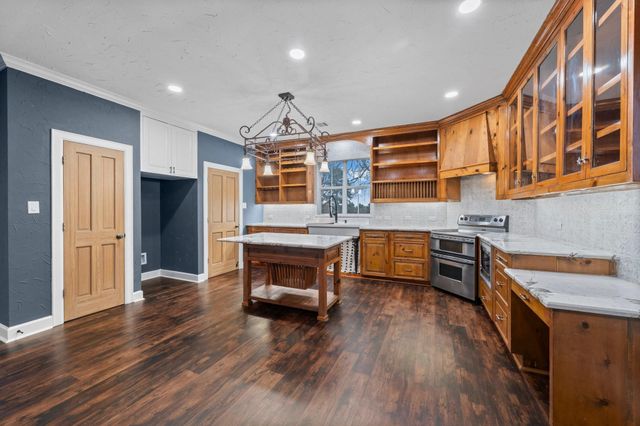 1560 Bowler Road, Waller, TX 77484