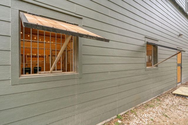 1560 Bowler Road, Waller, TX 77484