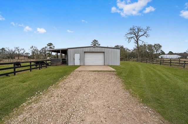 1560 Bowler Road, Waller, TX 77484