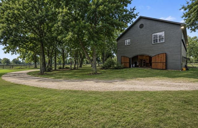 1560 Bowler Road, Waller, TX 77484
