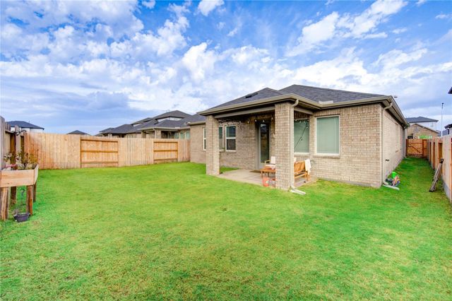 9727 Arrigoni Creek Drive, Cypress, TX 77433