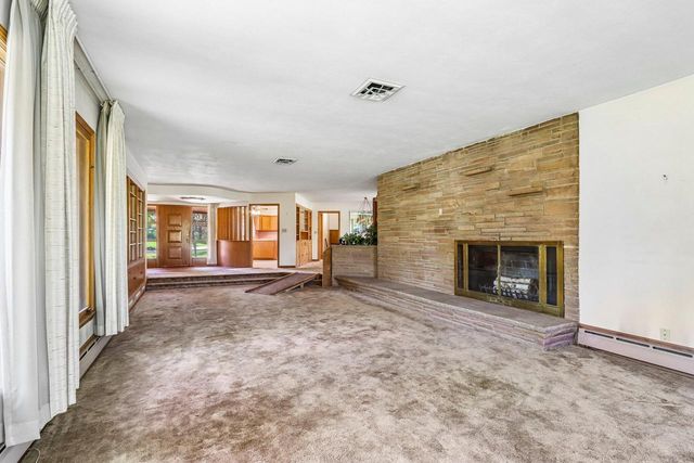 11738 Hayes AVENUE, West Allis, WI 53227