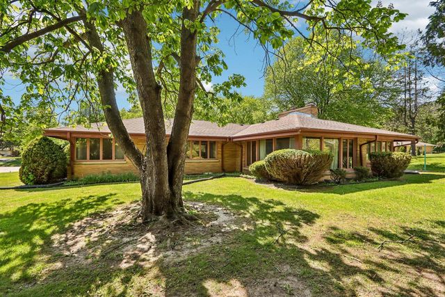11738 Hayes AVENUE, West Allis, WI 53227