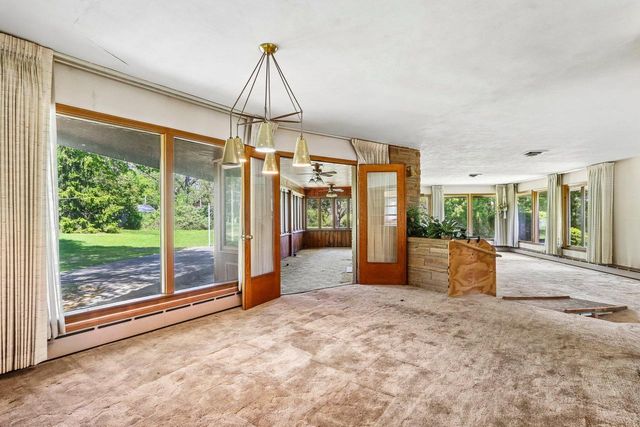11738 Hayes AVENUE, West Allis, WI 53227