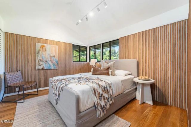 760 Laguna Road, Pasadena, CA 91105