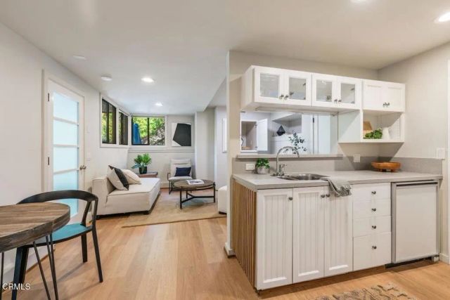 760 Laguna Road, Pasadena, CA 91105