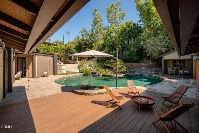 760 Laguna Road, Pasadena, CA 91105