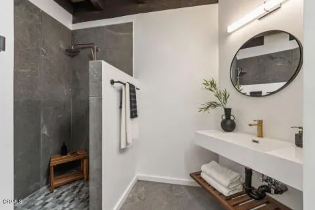 760 Laguna Road, Pasadena, CA 91105