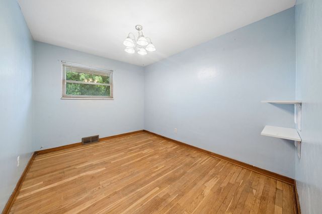 270 Roycroft AVENUE, Mt Lebanon, PA 15234