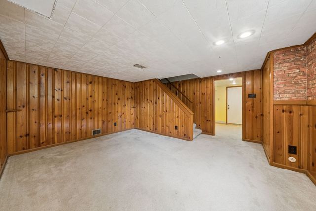 270 Roycroft AVENUE, Mt Lebanon, PA 15234
