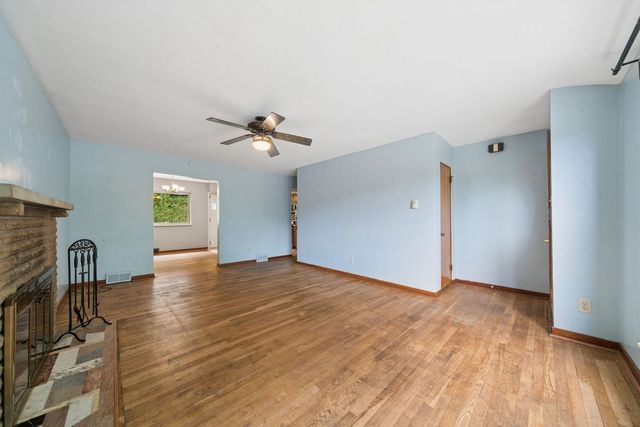 270 Roycroft AVENUE, Mt Lebanon, PA 15234