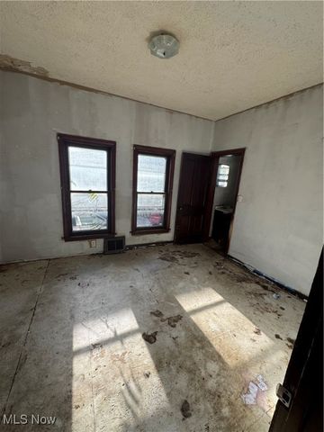 3319 Superior Avenue, Ashtabula, OH 44004