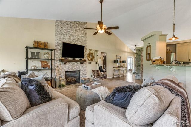 1113 Talbridge Way, St Charles, MO 63303
