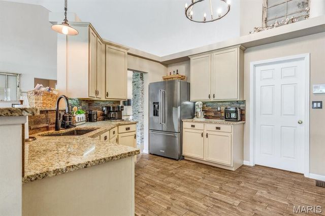 1113 Talbridge Way, St Charles, MO 63303