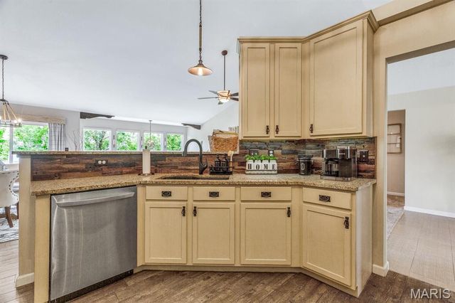 1113 Talbridge Way, St Charles, MO 63303