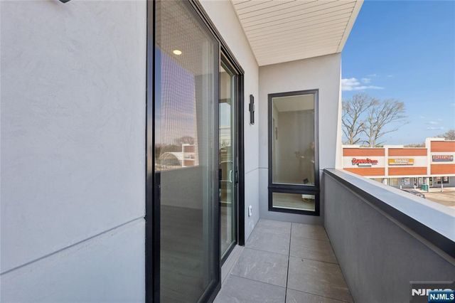 487 Market 203, Saddle Brook, NJ 07663