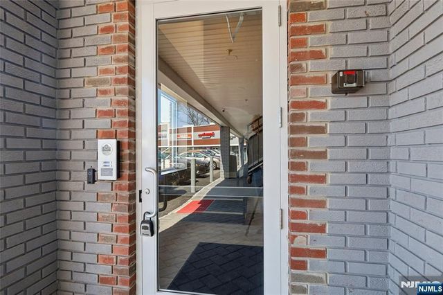 487 Market 203, Saddle Brook, NJ 07663