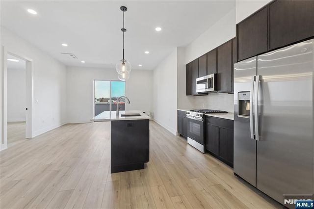 487 Market 203, Saddle Brook, NJ 07663