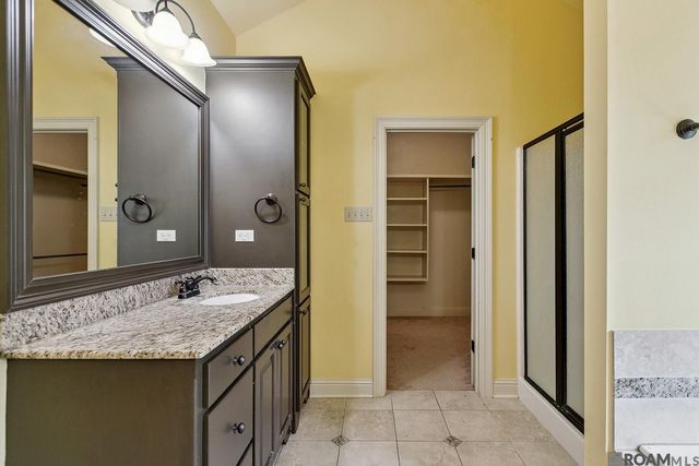 5214 Quarter Ln, Baton Rouge, LA 70809