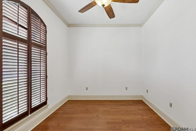 5214 Quarter Ln, Baton Rouge, LA 70809