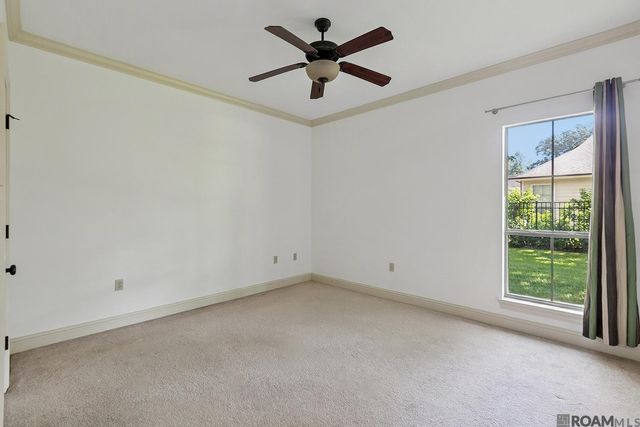 5214 Quarter Ln, Baton Rouge, LA 70809