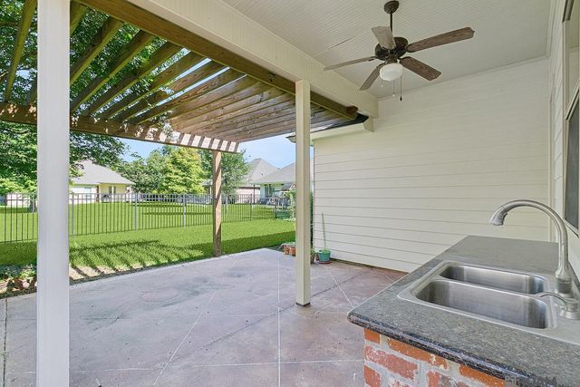 5214 Quarter Ln, Baton Rouge, LA 70809