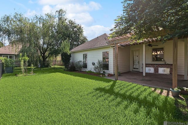 5214 Quarter Ln, Baton Rouge, LA 70809