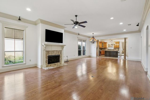 5214 Quarter Ln, Baton Rouge, LA 70809