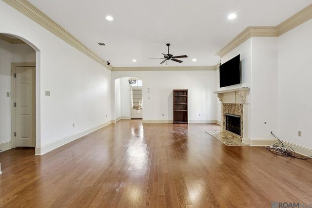 5214 Quarter Ln, Baton Rouge, LA 70809