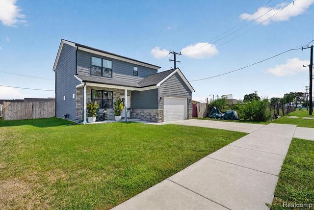 25760 Groveland Street, Roseville, MI 48066