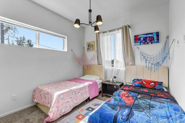 402 Creekside Cir, San Diego, CA 92114