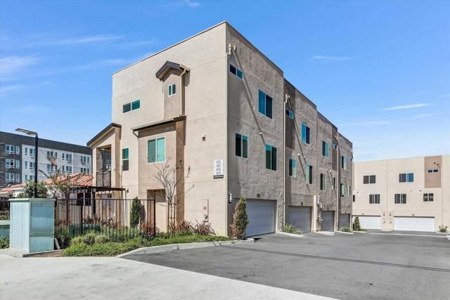 402 Creekside Cir, San Diego, CA 92114