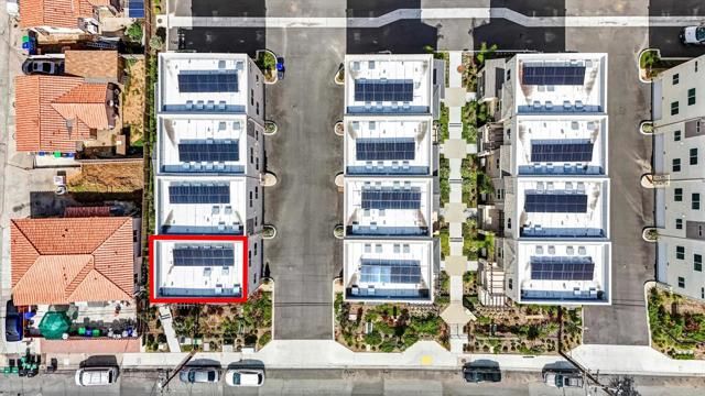 402 Creekside Cir, San Diego, CA 92114