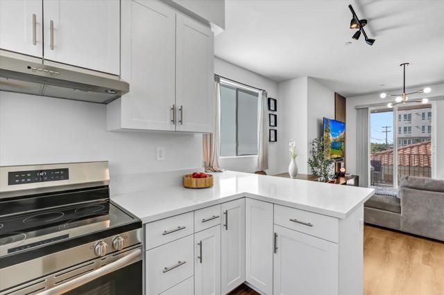 402 Creekside Cir, San Diego, CA 92114