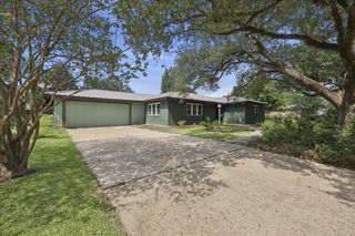 2140 Live Oak Road, Orange, TX 77630