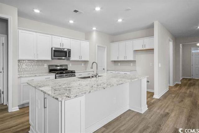 127 Little Cedar Dr., Loris, SC 29569