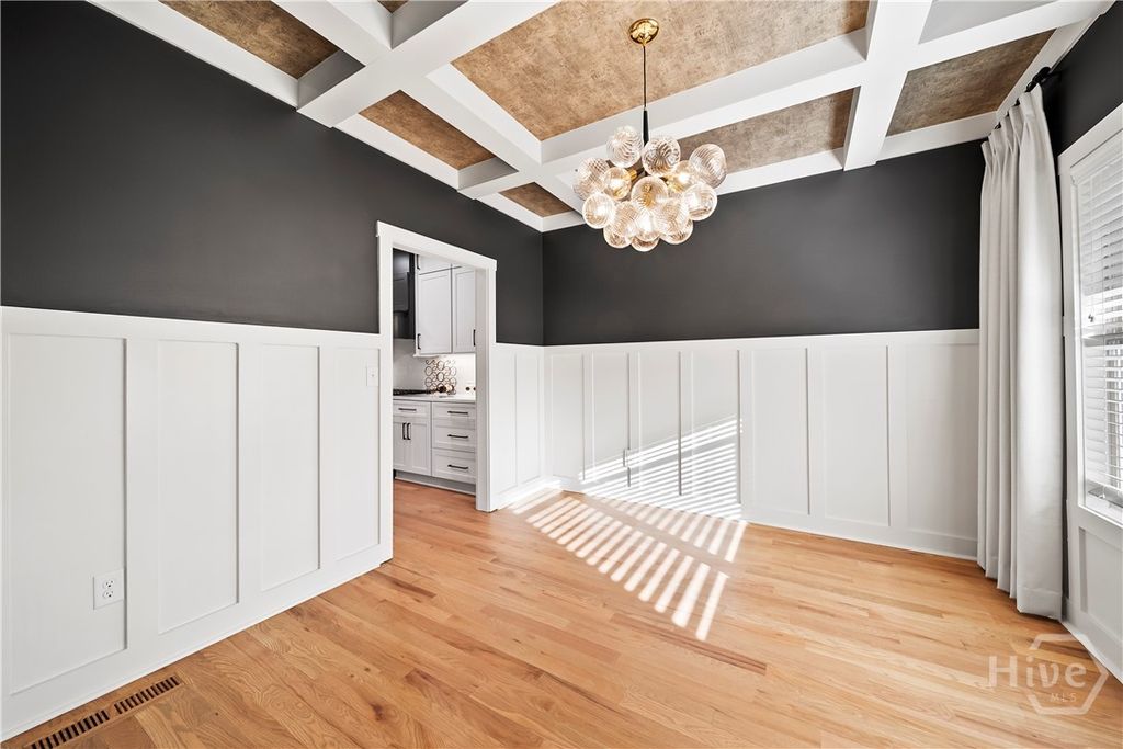 Image 7 of property listing at 1060 Cobblestone Lane, Bogart, GA 30622