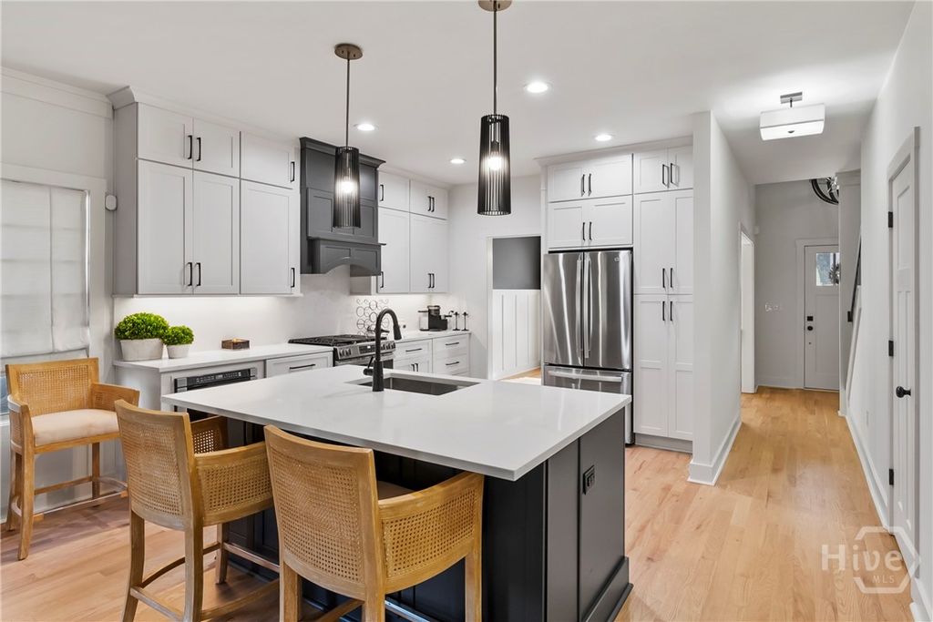 Image 8 of property listing at 1060 Cobblestone Lane, Bogart, GA 30622