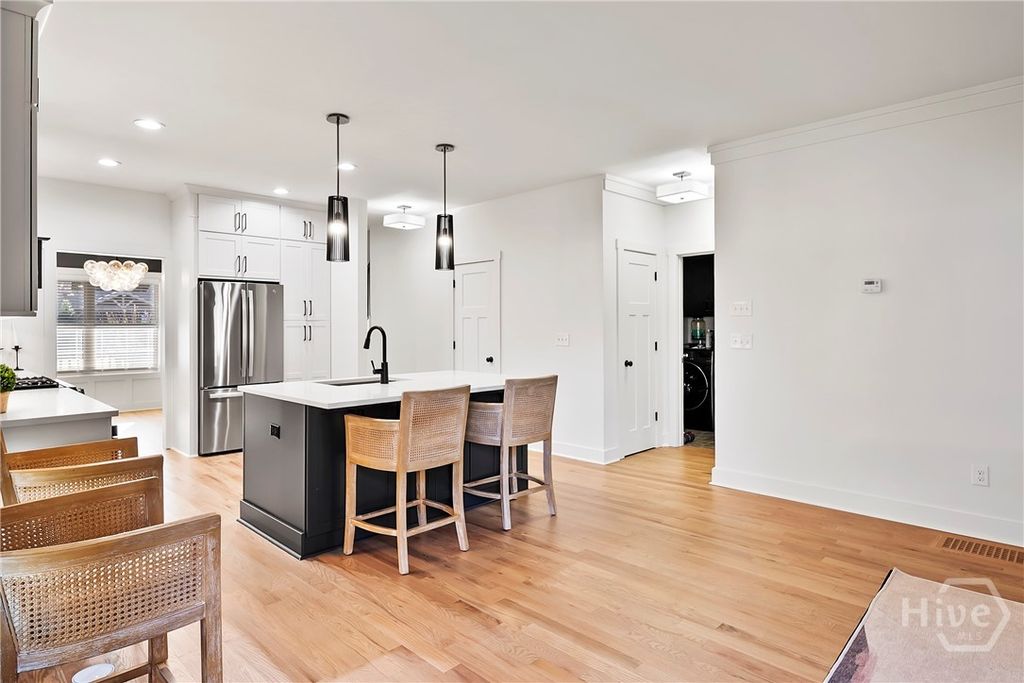 Image 9 of property listing at 1060 Cobblestone Lane, Bogart, GA 30622